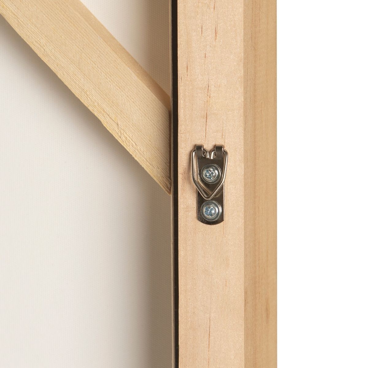 Detalle trasero de cuadro con marco de madera y sistema metálico para colgar