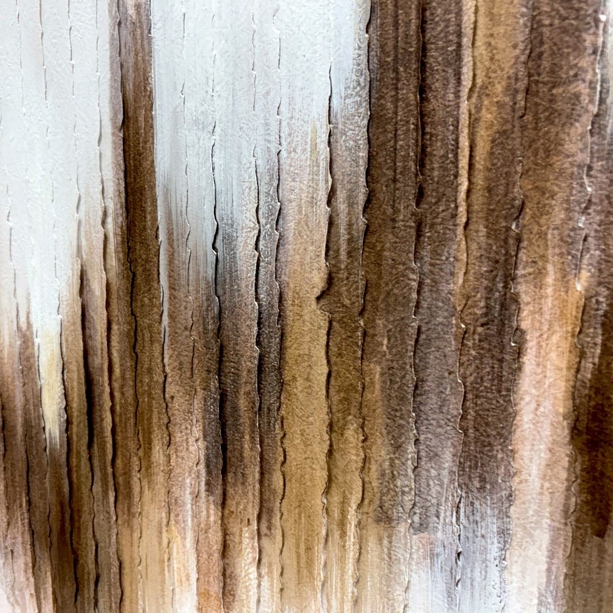 Detalle de cuadro abstracto texturizado en tonos beige y marrón