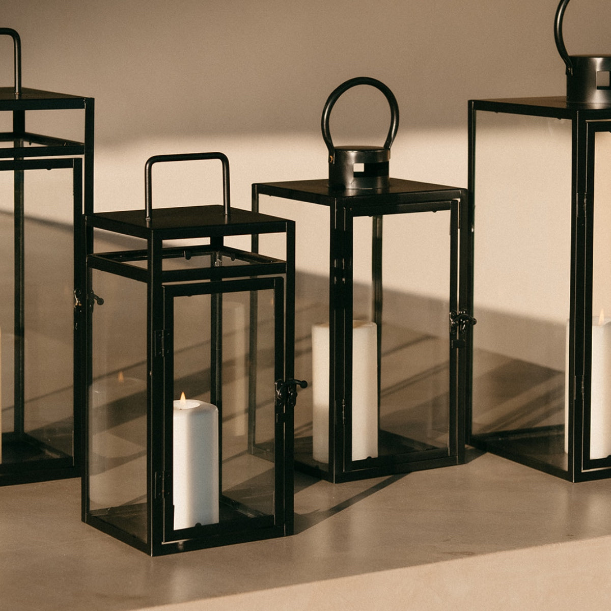 Portavelas industrial negro de metal con asa redonda 42cm