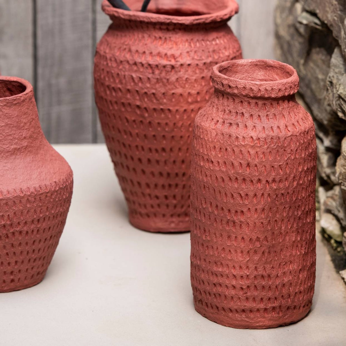 Jarrón botella de algodón maché rojo