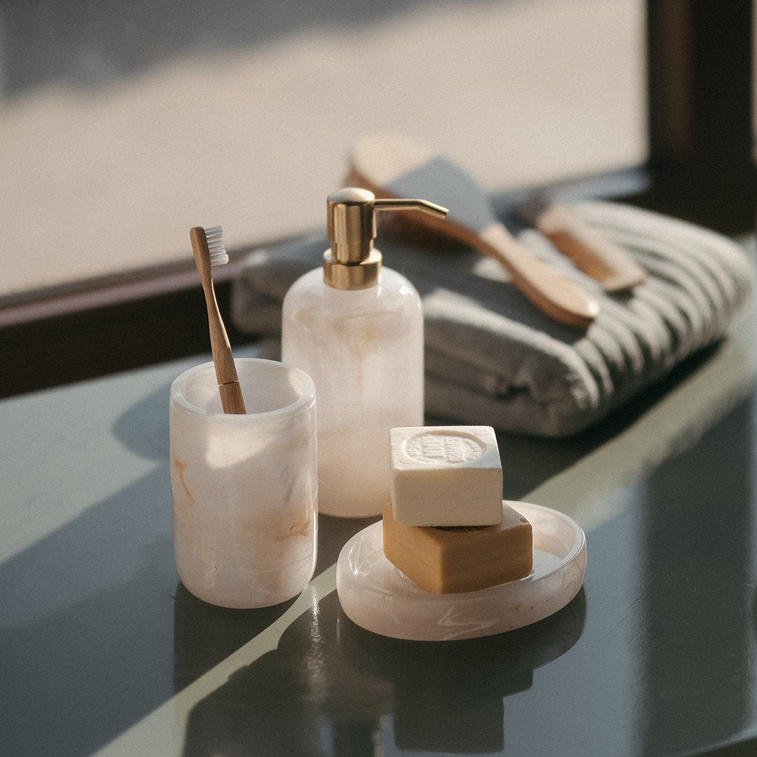 Portacepillos de baño efecto nácar clásico blanco