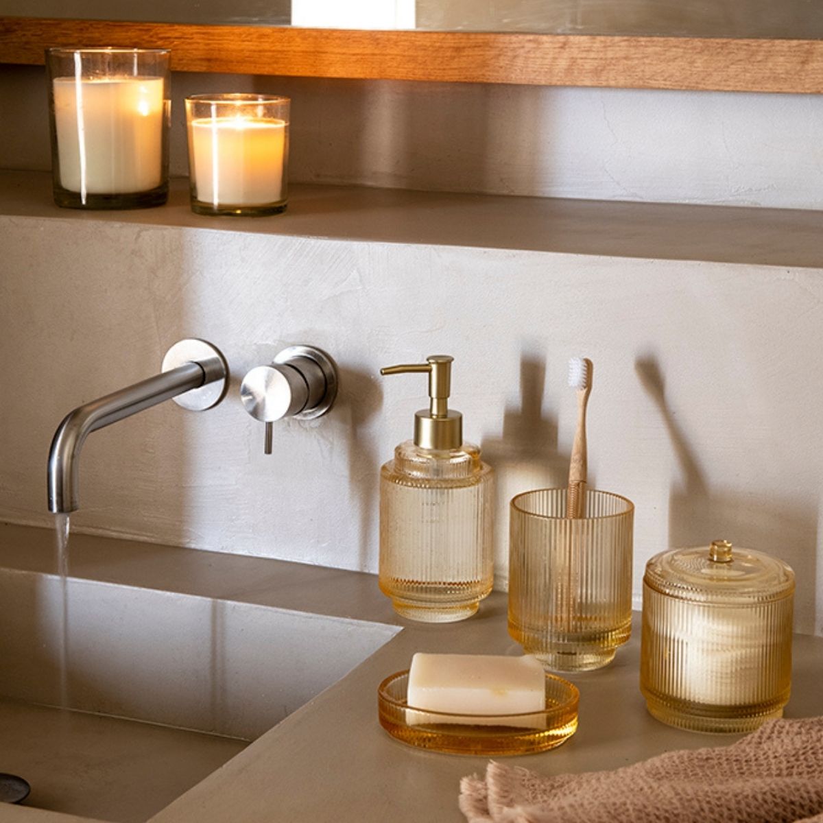Jabonera de baño amarilla de cristal vintage