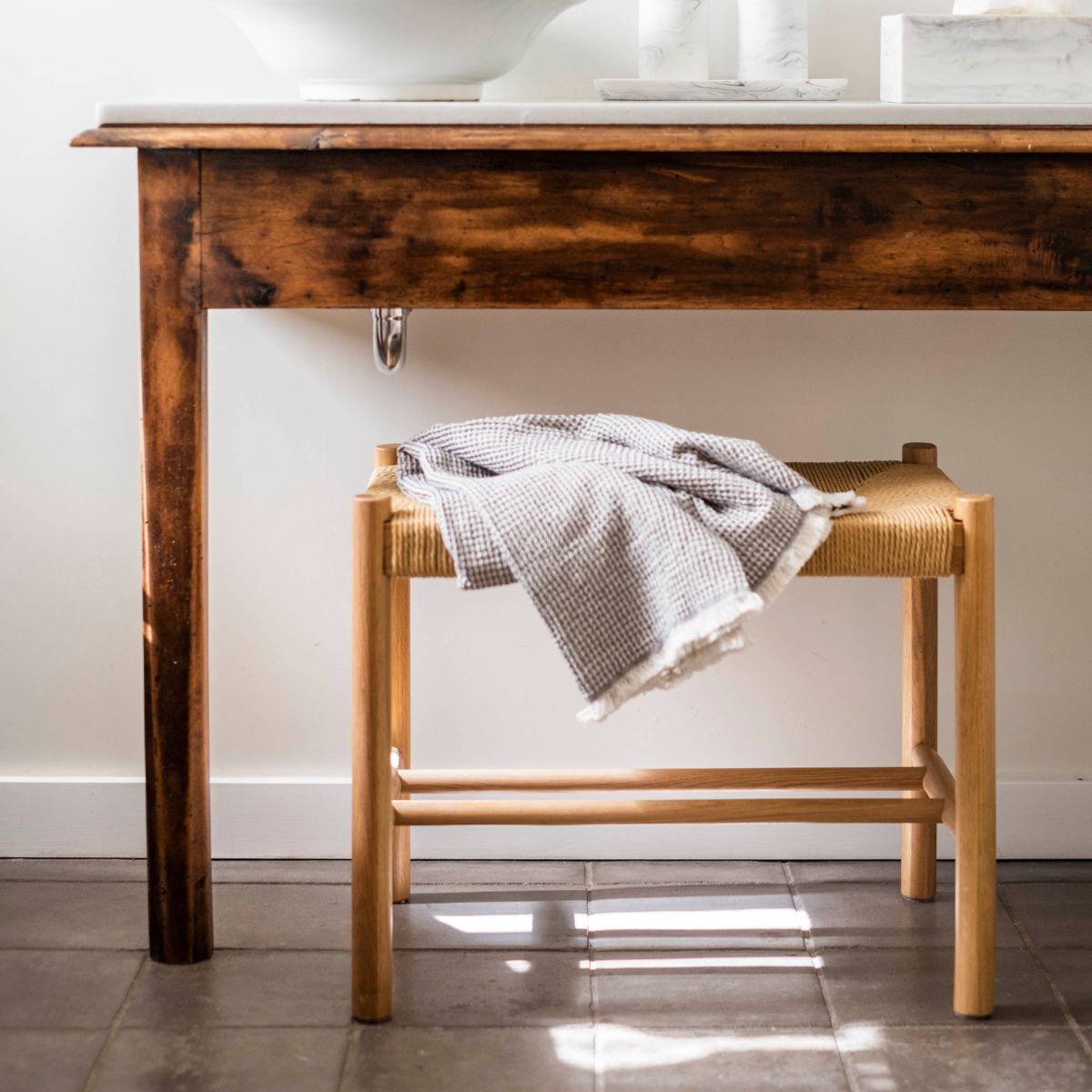 Banqueta de madera de roble clásica