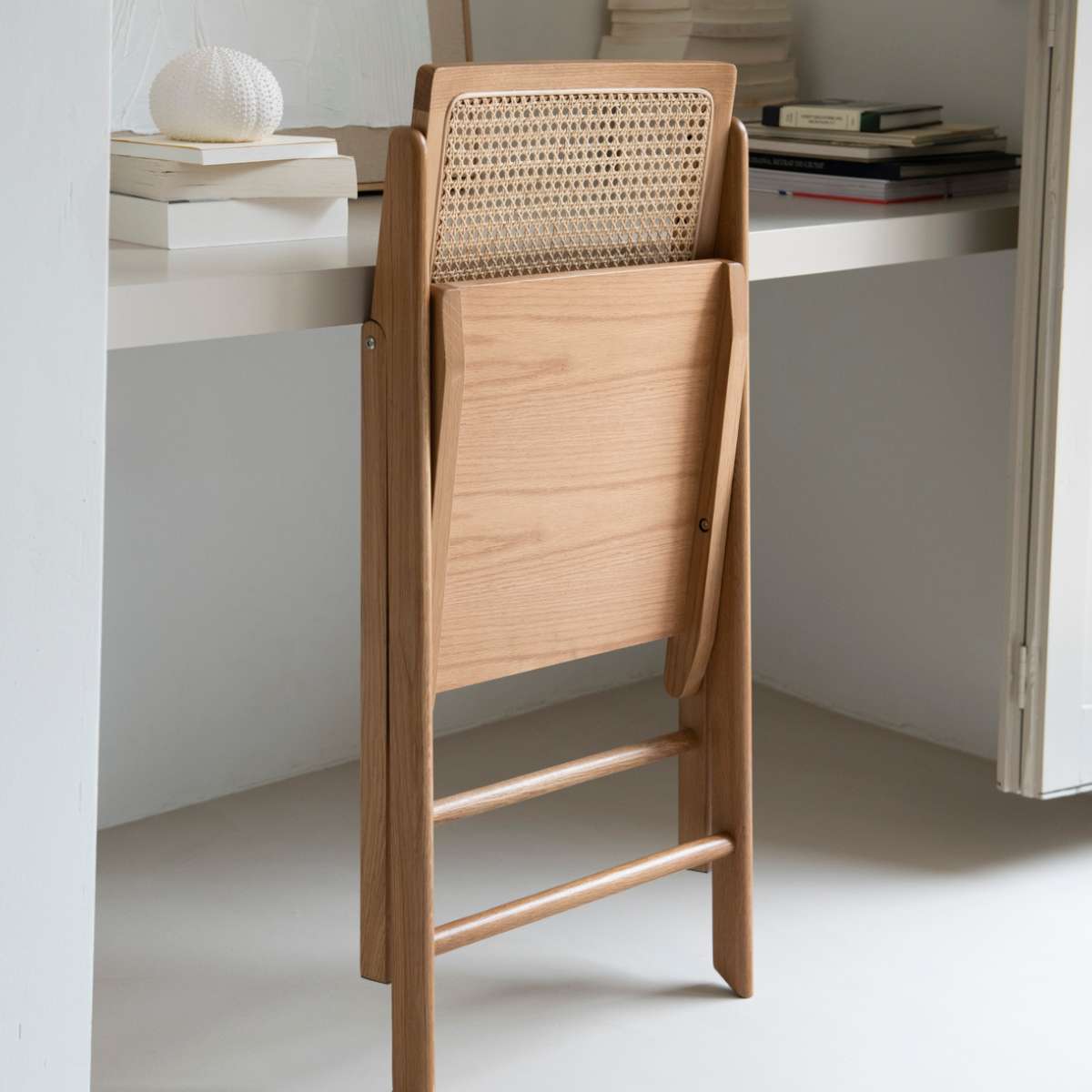 Silla plegable de roble natural