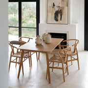 Mesa de comedor nórdica de madera
